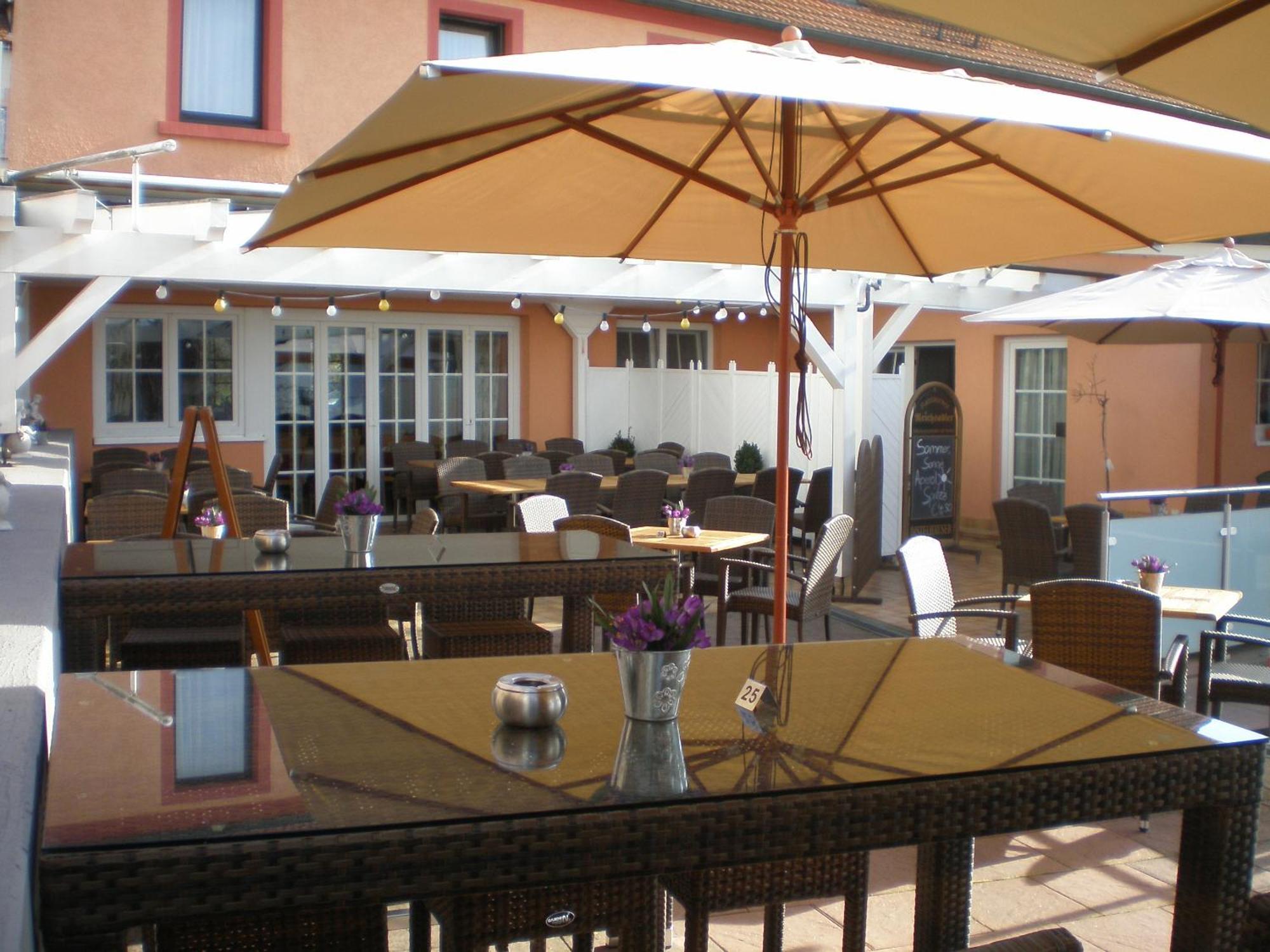 Hotel Restaurant Reichsadler บูเคน ภายนอก รูปภาพ