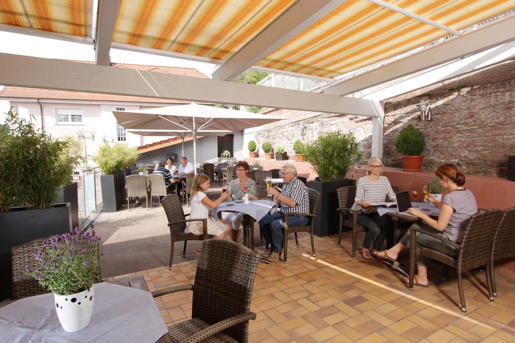 Hotel Restaurant Reichsadler บูเคน ภายนอก รูปภาพ